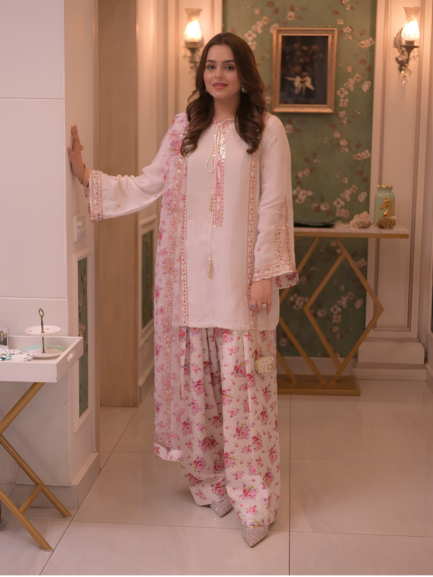 Salwar suit