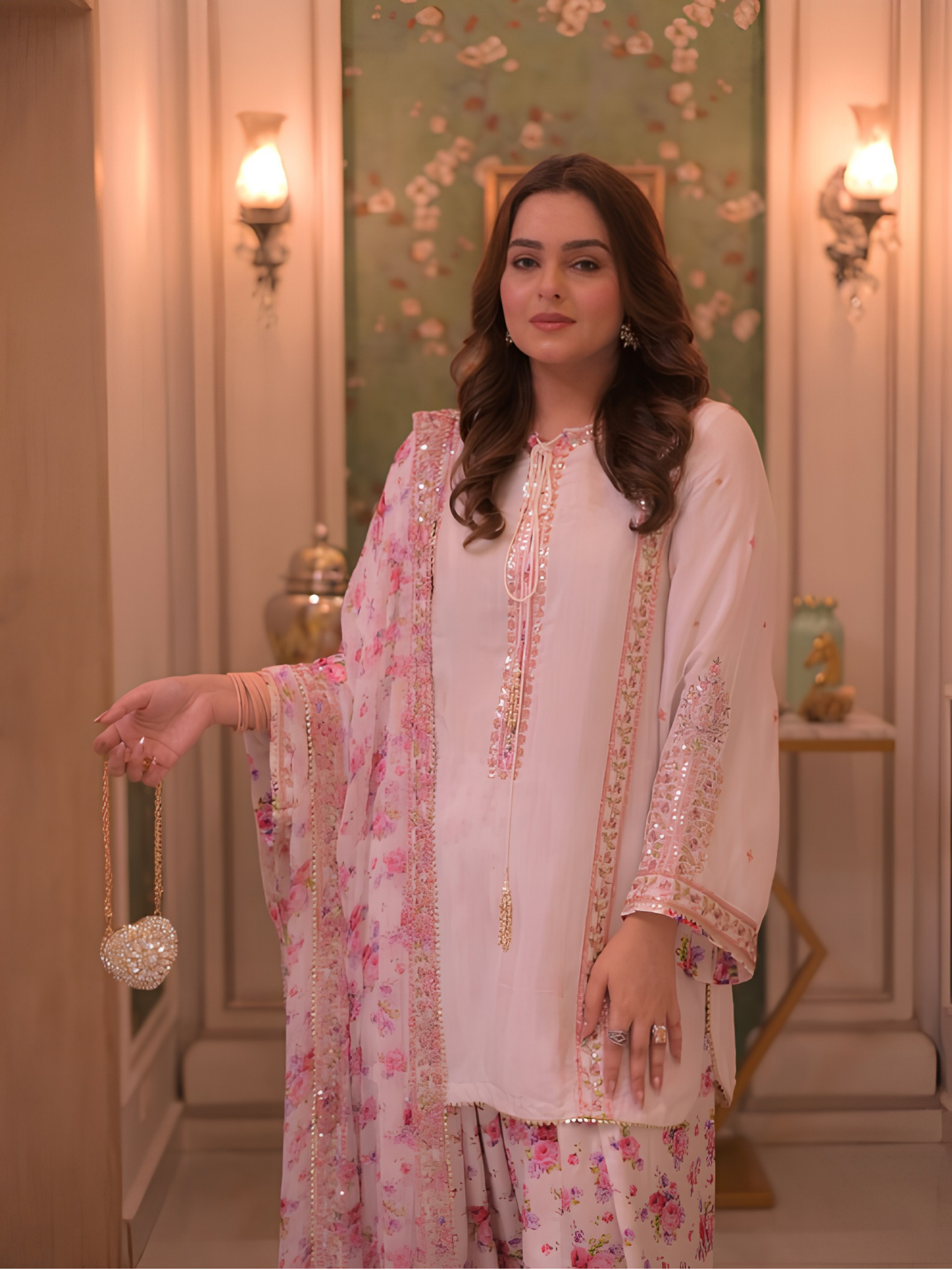 Salwar suit