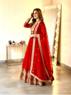 Salwar suit