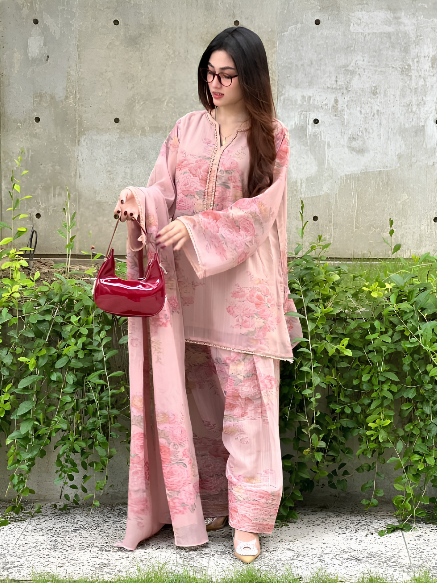 Salwar suit