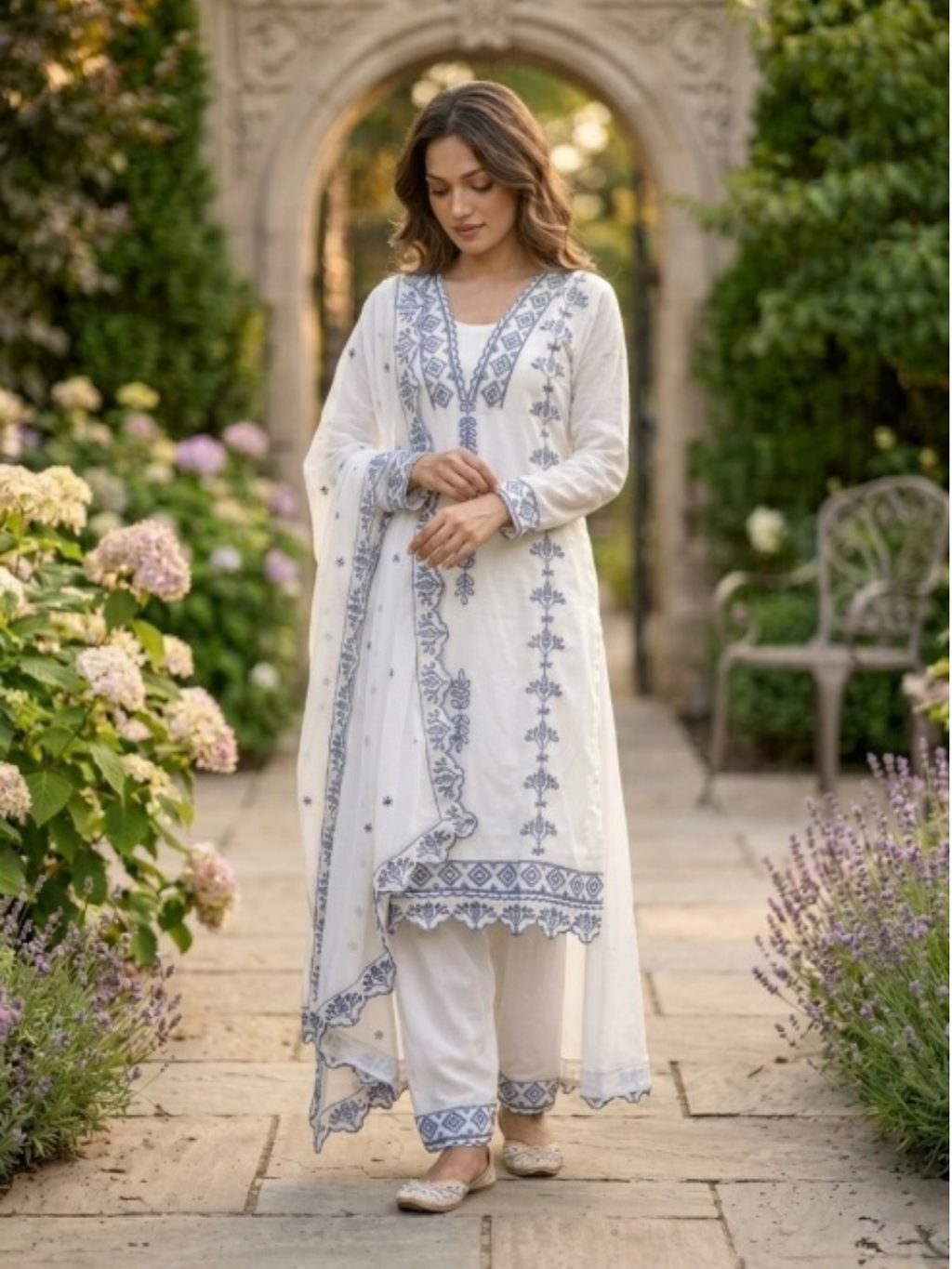 Salwar suit
