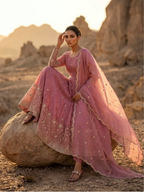 Salwar suit