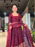 Salwar suit