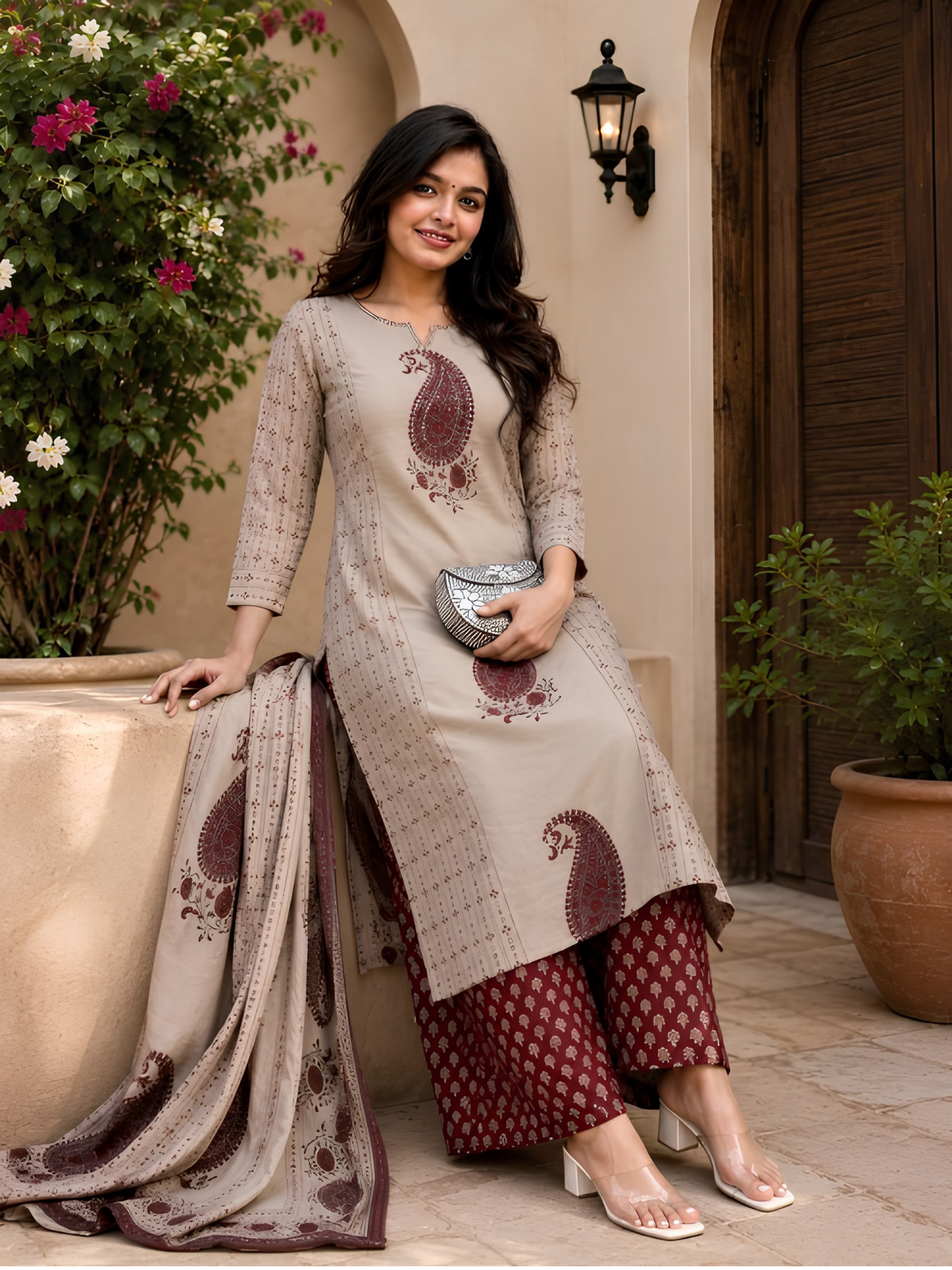 Salwar suit