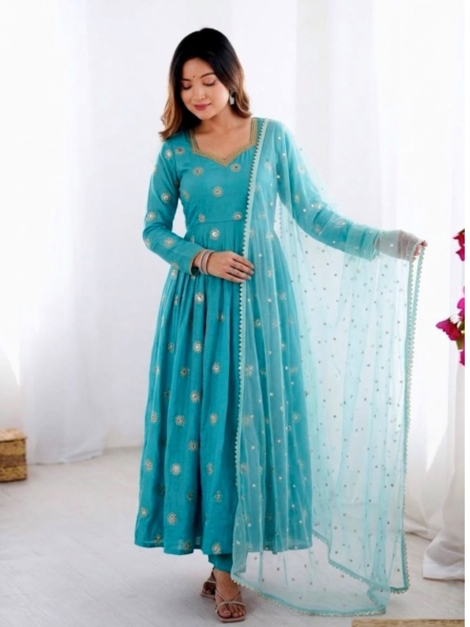 Salwar suit