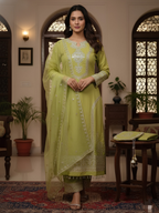 Salwar suit
