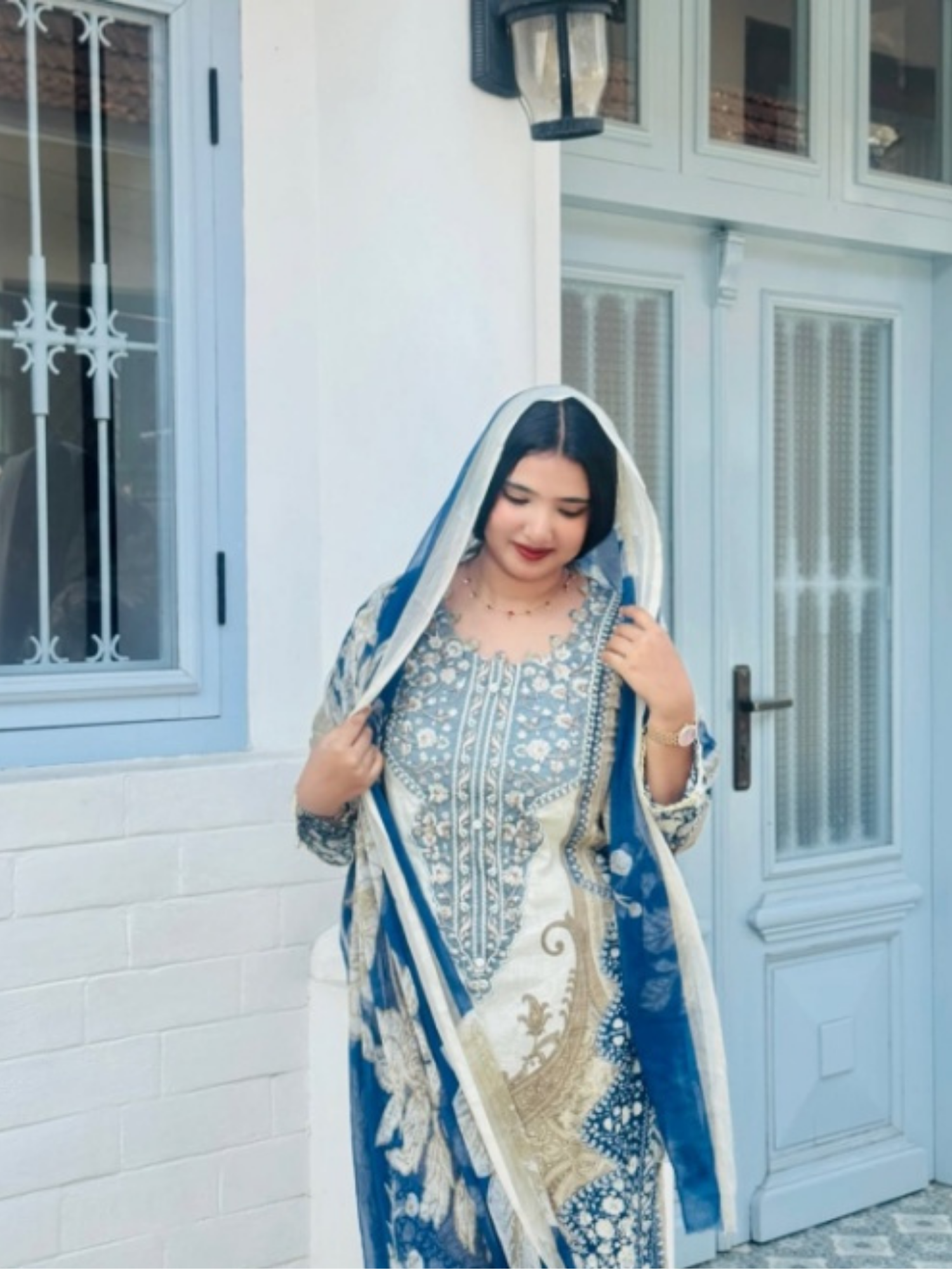 Salwar suit