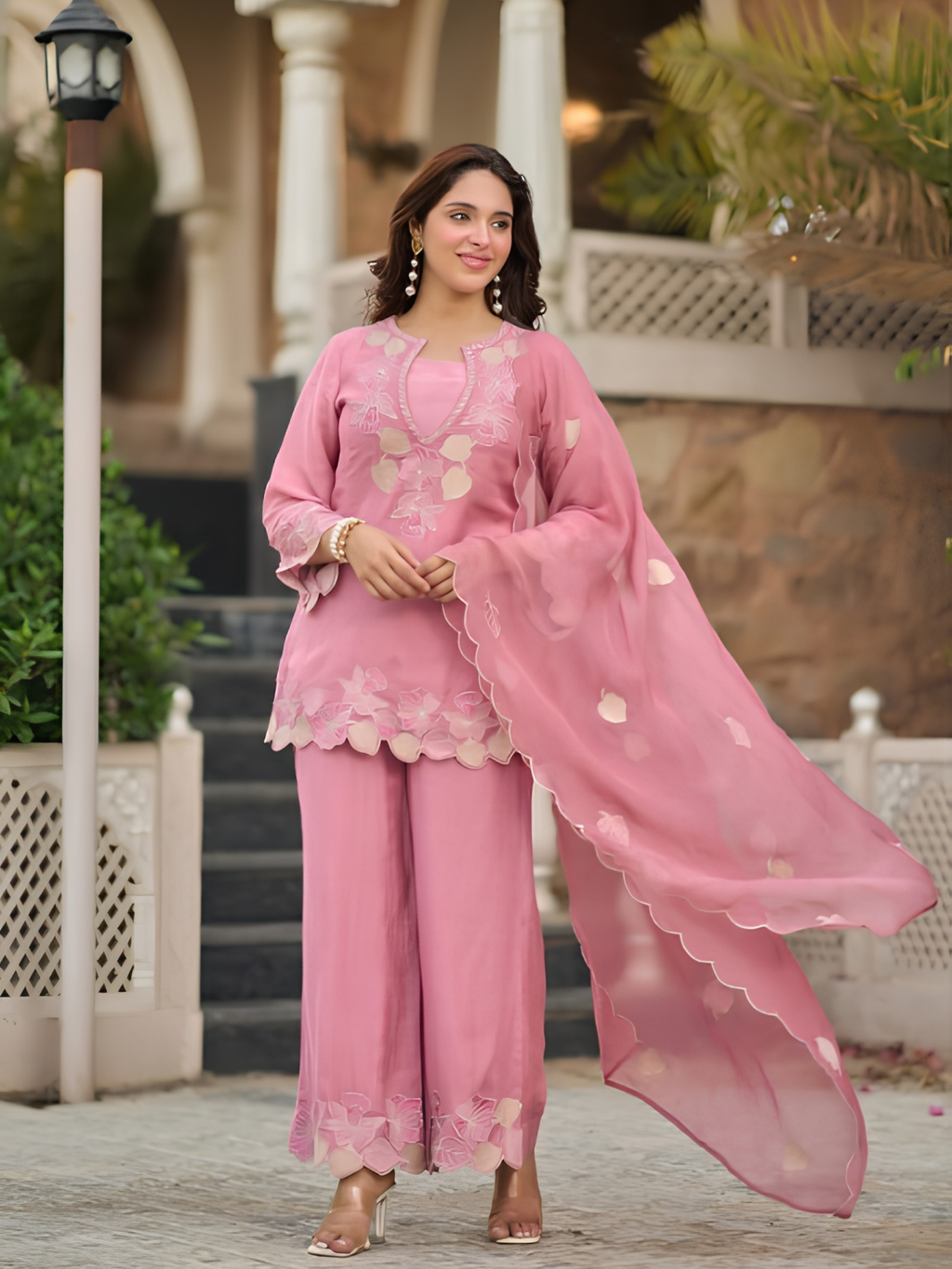 Salwar suit