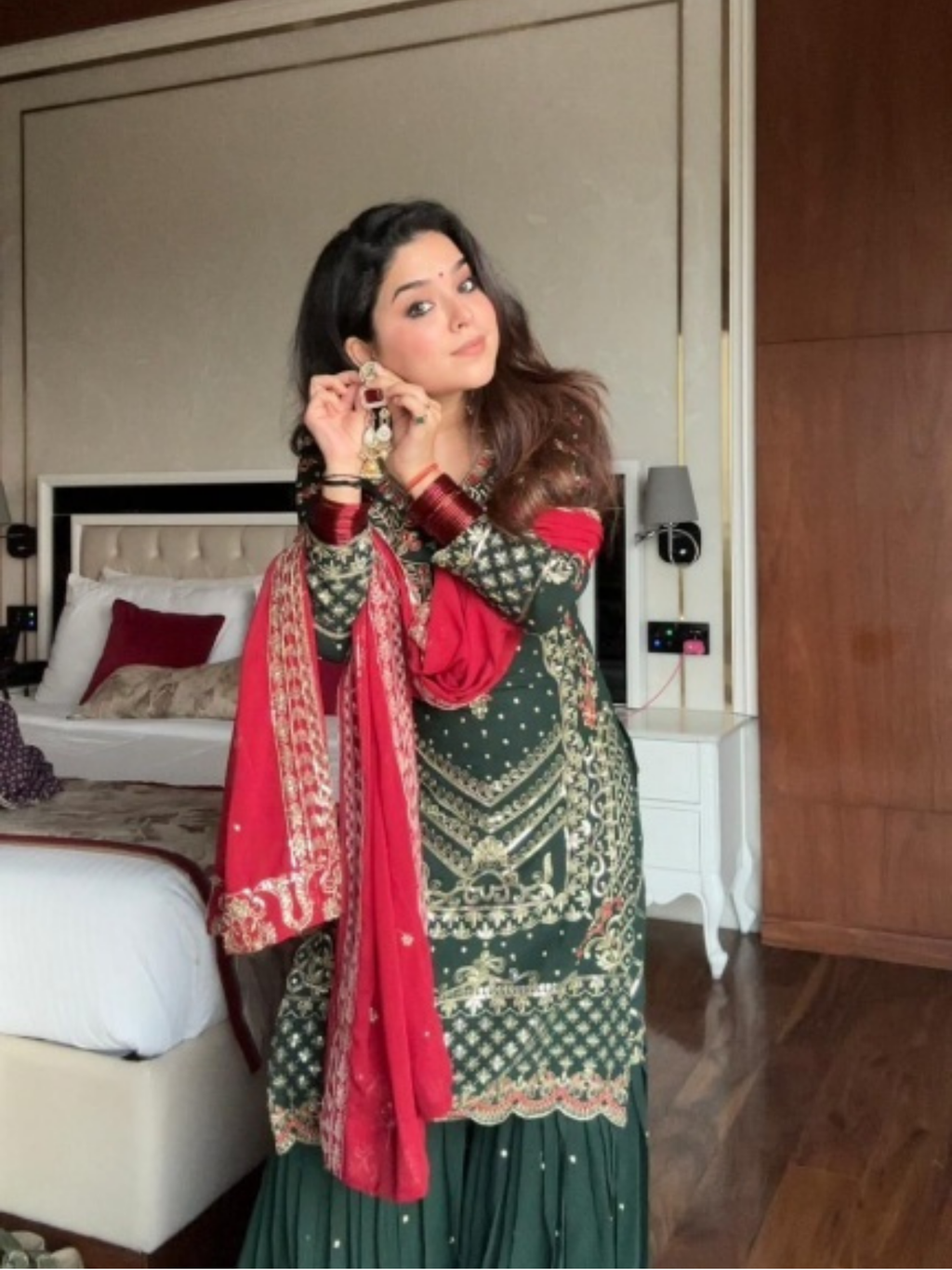 Salwar suit