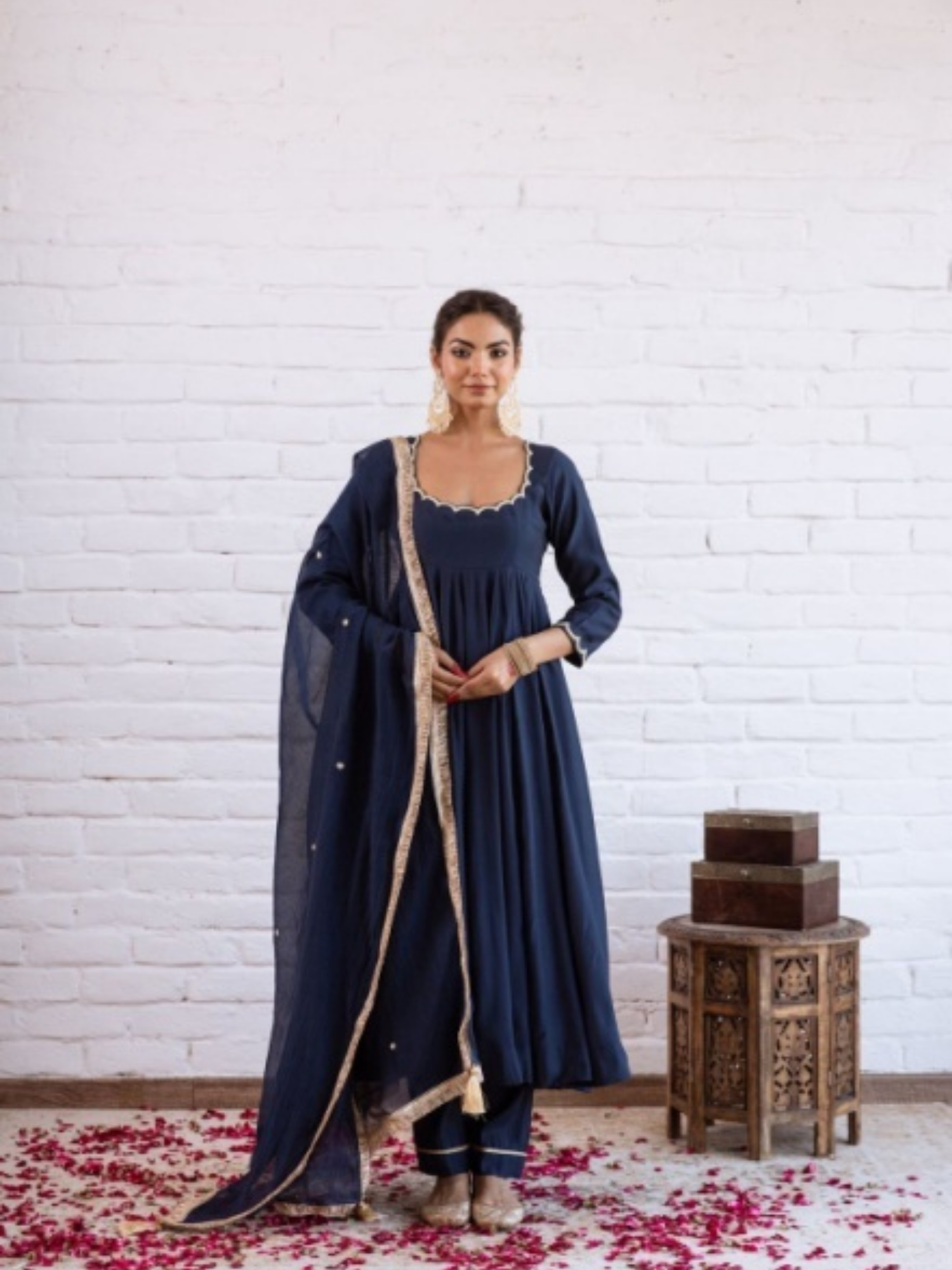 Salwar suit