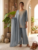 Salwar suit