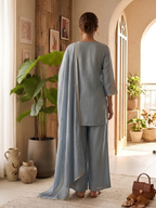 Salwar suit