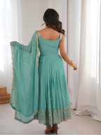 Salwar suit