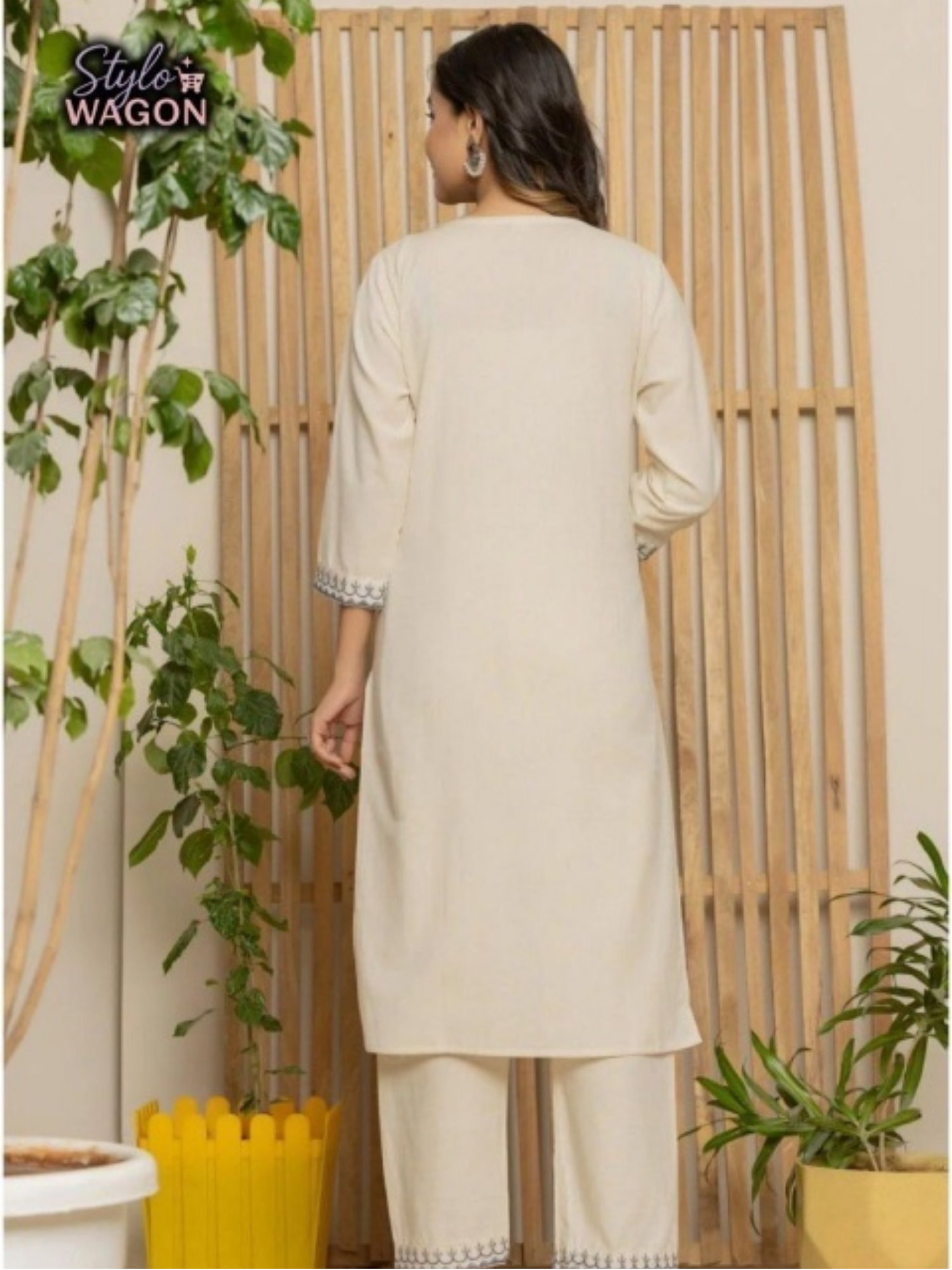 Salwar suit