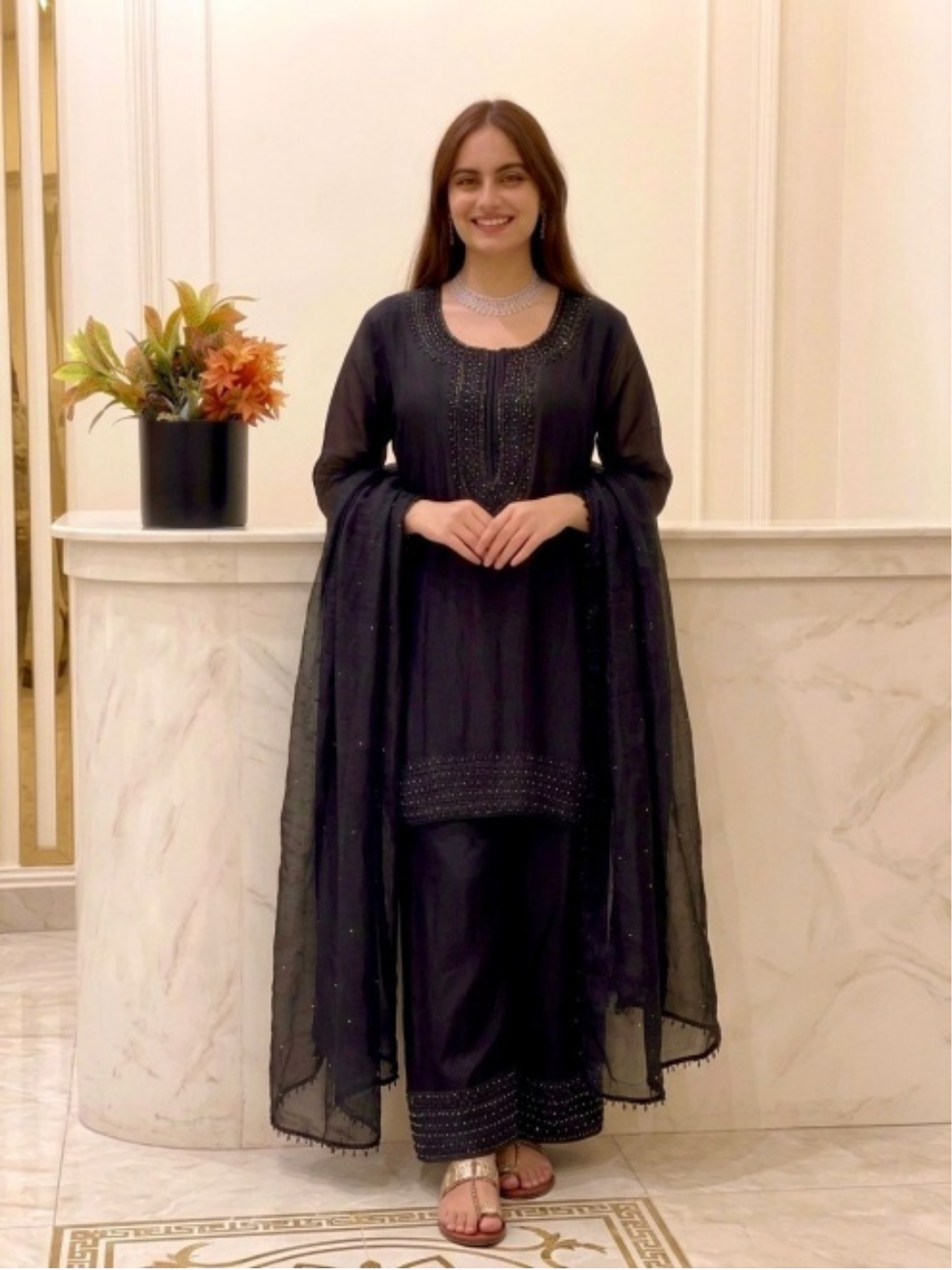 Salwar suit
