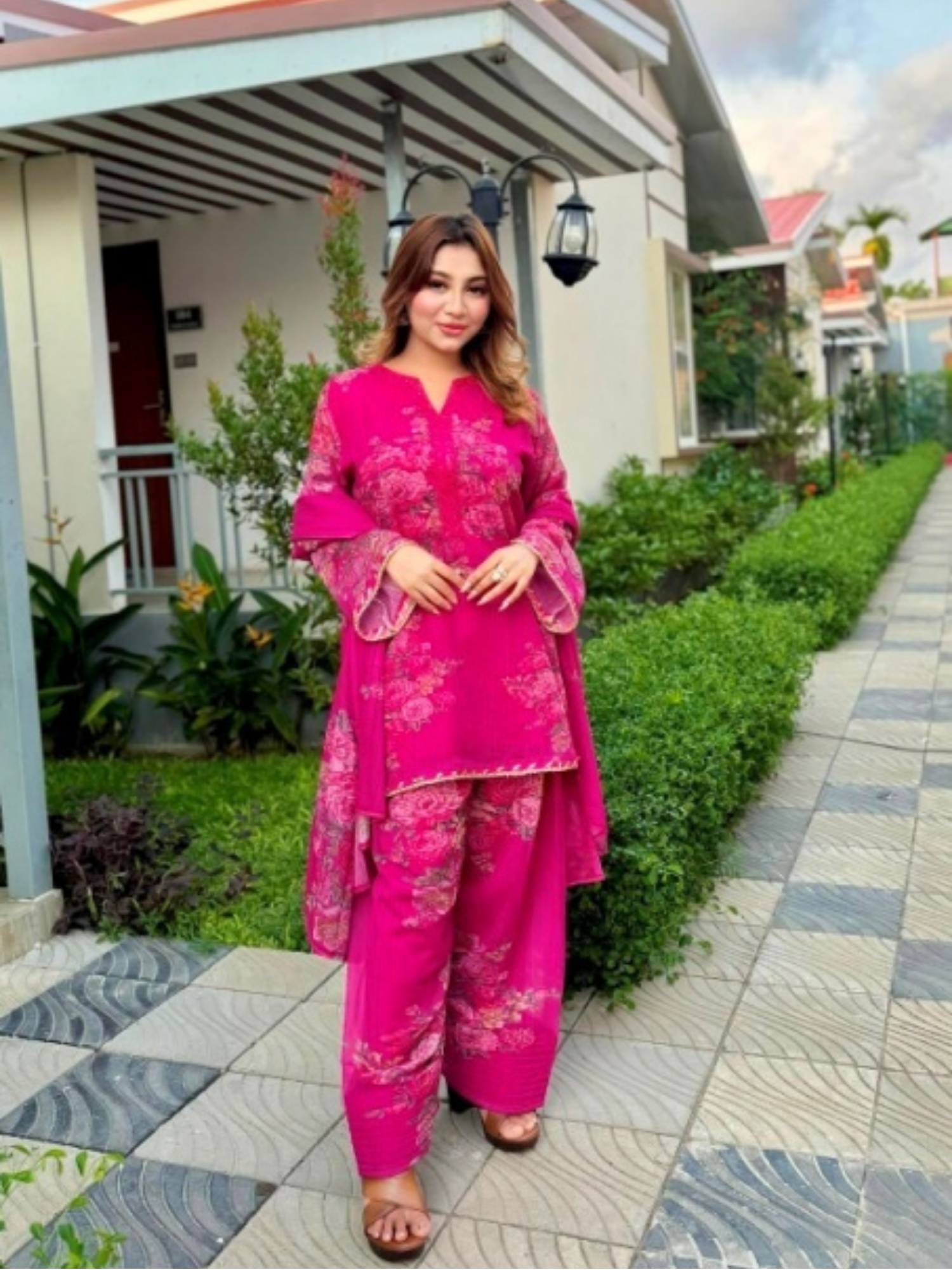 Salwar suit